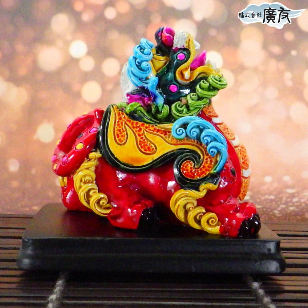 樹脂製ラッキーカラー開運避邪(ヤアズ)(ミニ)台座付き