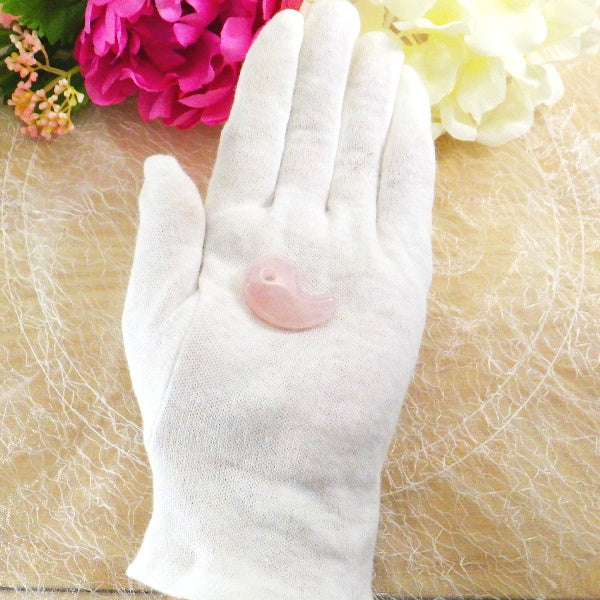 勾玉(ローズクォーツ)