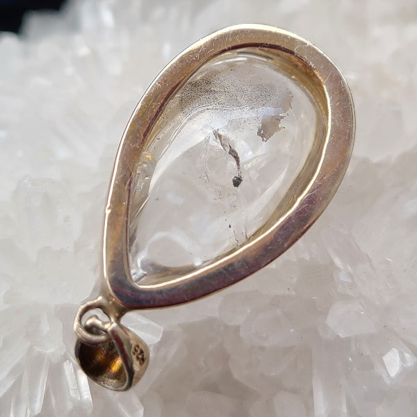 ウォーターインクォーツ ペンダントトップ 7g