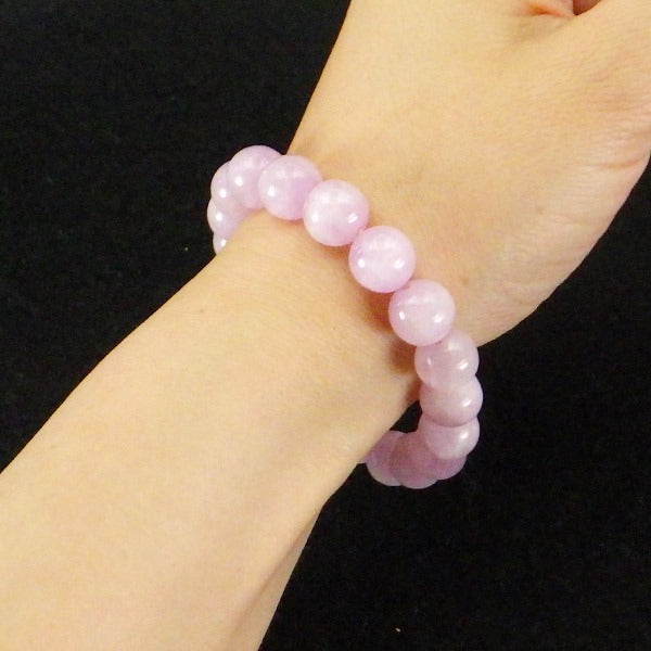 AAAA級クンツァイトブレスレット10mm【高級ケース付き】