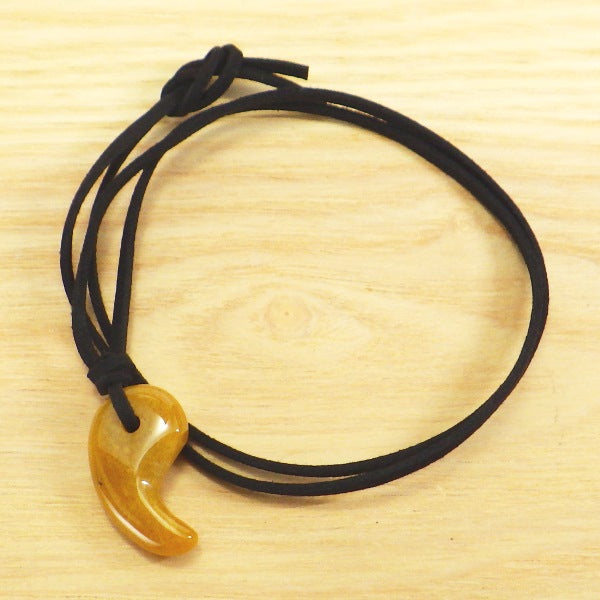 勾玉ネックレス(イエロージェイド)