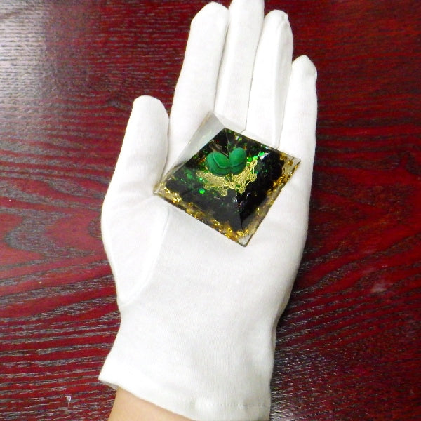 オルゴナイト 03タイプ 黒色敷布付き