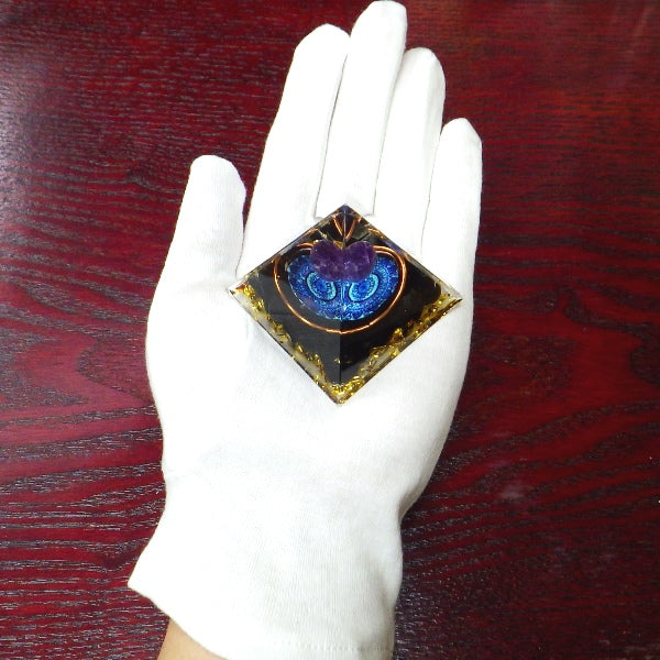 オルゴナイト 06タイプ 黒色敷布付き