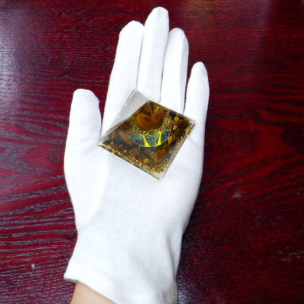 オルゴナイト 11タイプ 黒色敷布付き