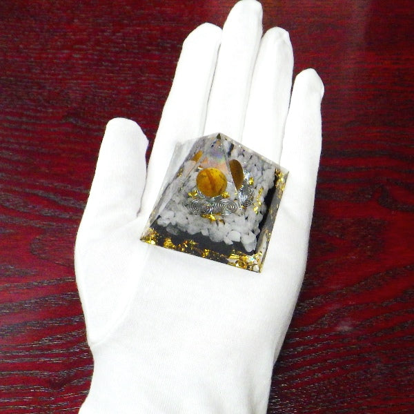 オルゴナイト 16タイプ 黒色敷布付き