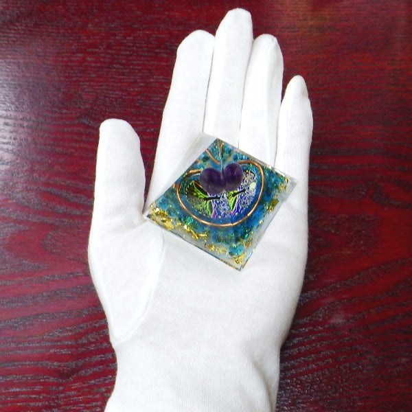 オルゴナイト 18タイプ 黒色敷布付き