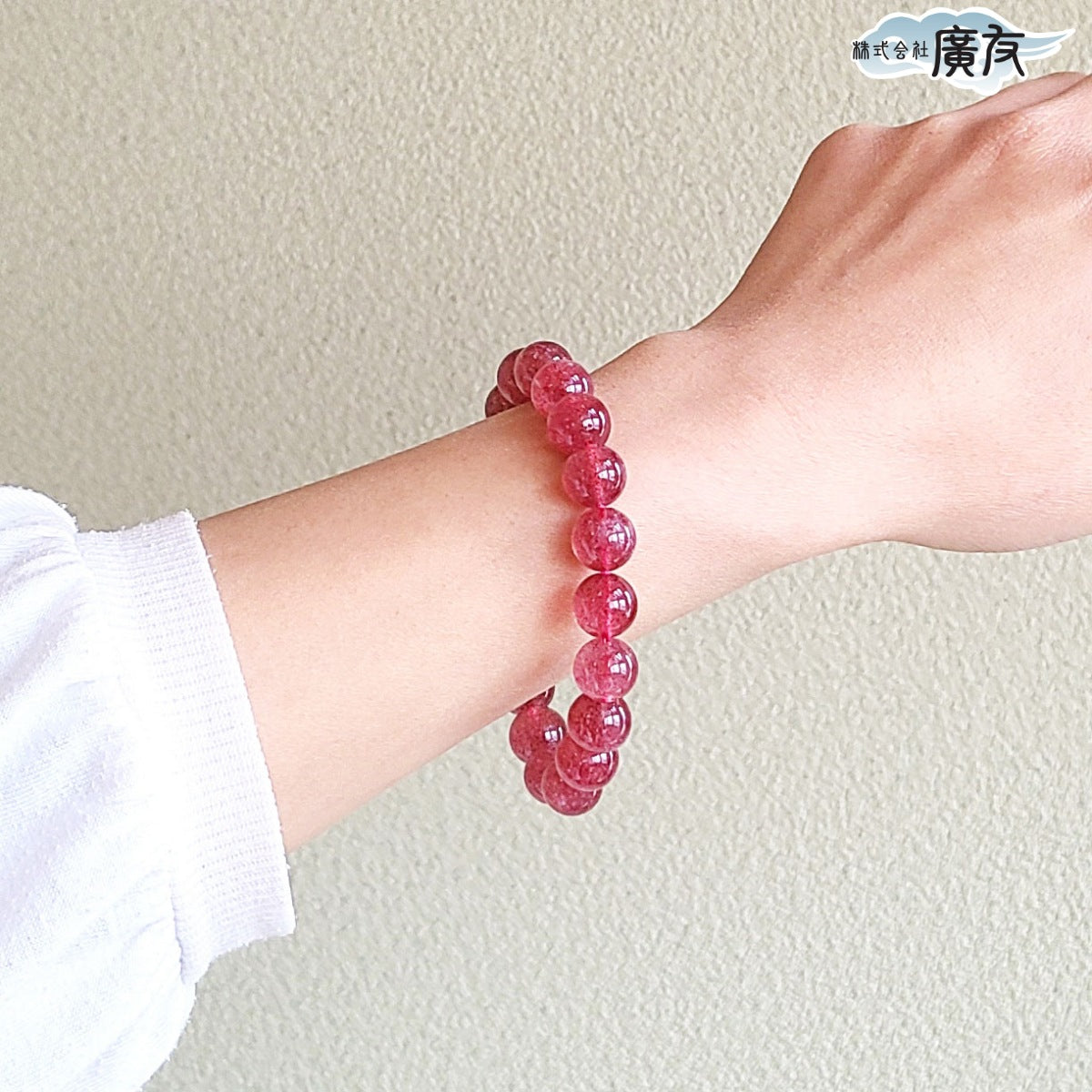 AAA級ピンクマイカインクォーツブレスレット10mm【高級ケース付き】