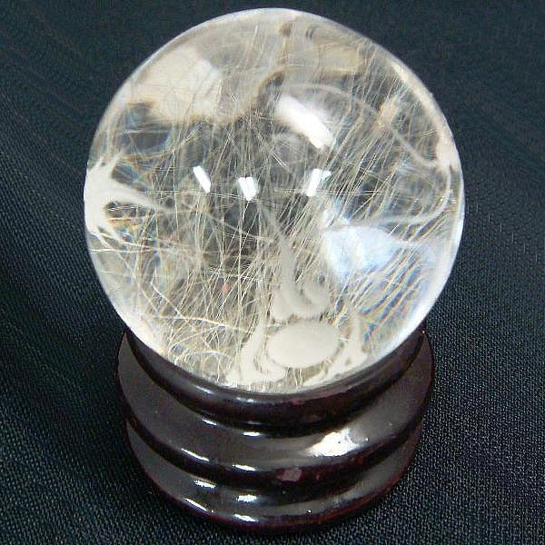 シルバールチルクォーツ龍彫球 106g