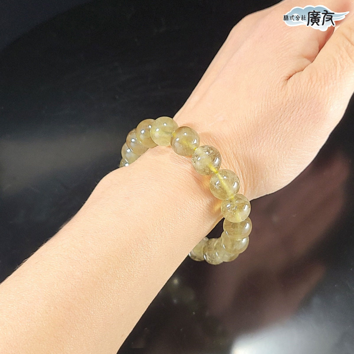 ブラックファントムリビアングラスブレスレット11mm