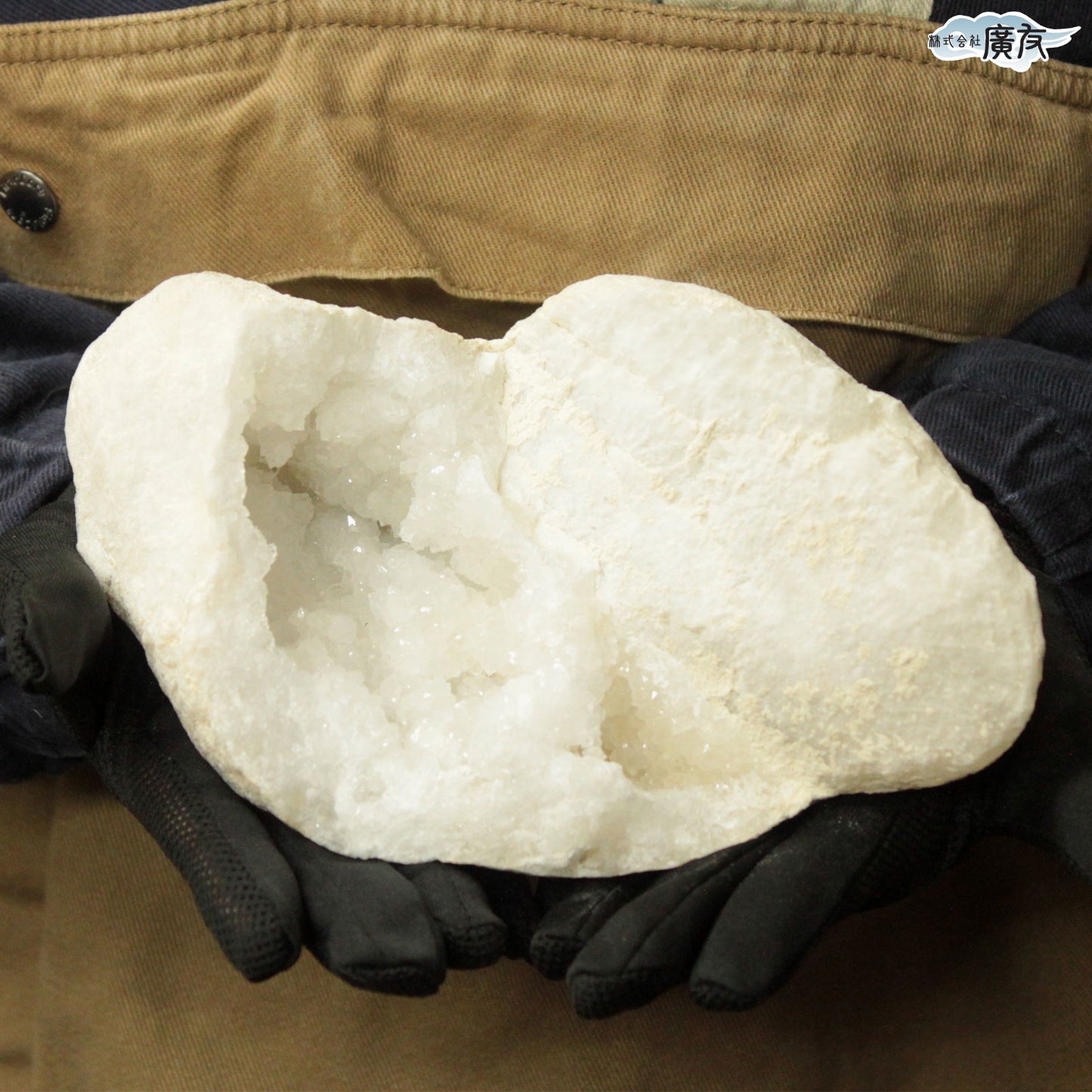 ホワイトアゲート (メノウ) 原石 ジオード2700g 現物販売【新商品】