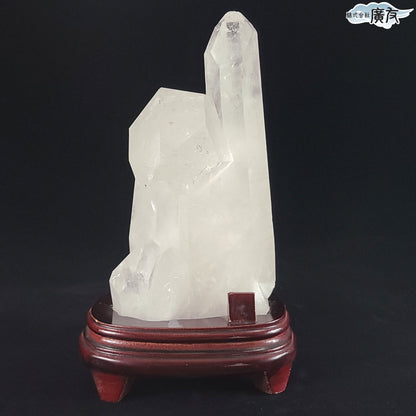 天然水晶ポイント2550g 台付き 現物販売 (廣友)【新商品】