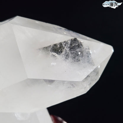 天然水晶ポイント2550g 台付き 現物販売 (廣友)【新商品】