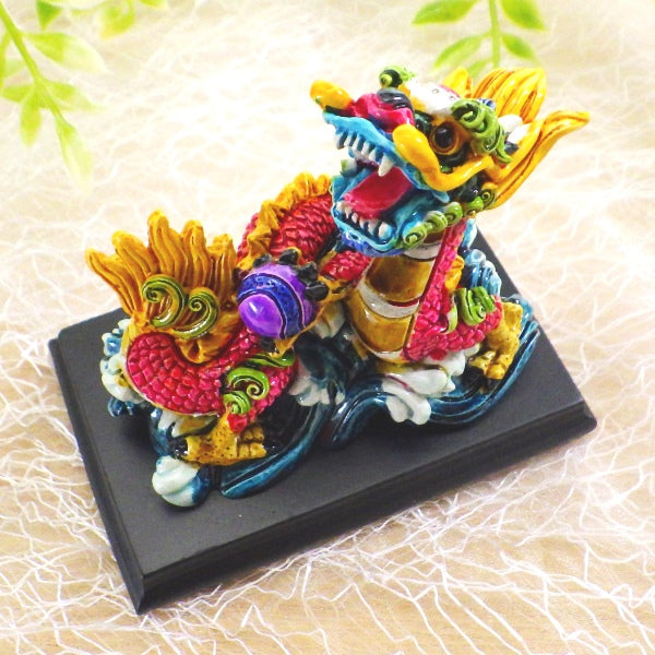 樹脂製ラッキーカラー「風水龍」（ミニ）（Aタイプ）