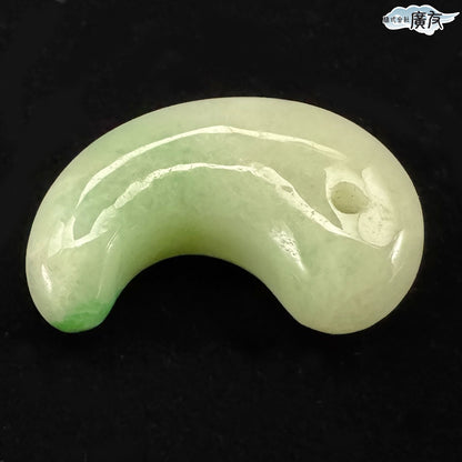翡翠勾玉Fタイプ 現物販売【新商品】