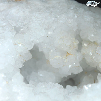 ホワイトアゲート （メノウ） 原石 ジオード1320g 現物販売【新商品】