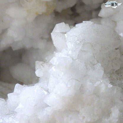 ホワイトアゲート （メノウ） 原石 ジオード1249g 現物販売【新商品】