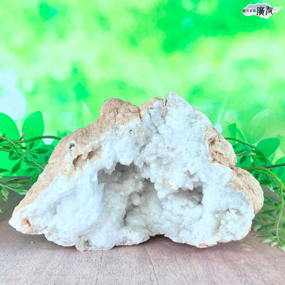 ホワイトアゲート （メノウ） 原石 ジオード1651g 現物販売【新商品】