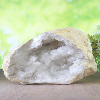 ホワイトアゲート （メノウ） 原石 ジオード2000g 現物販売【新商品】