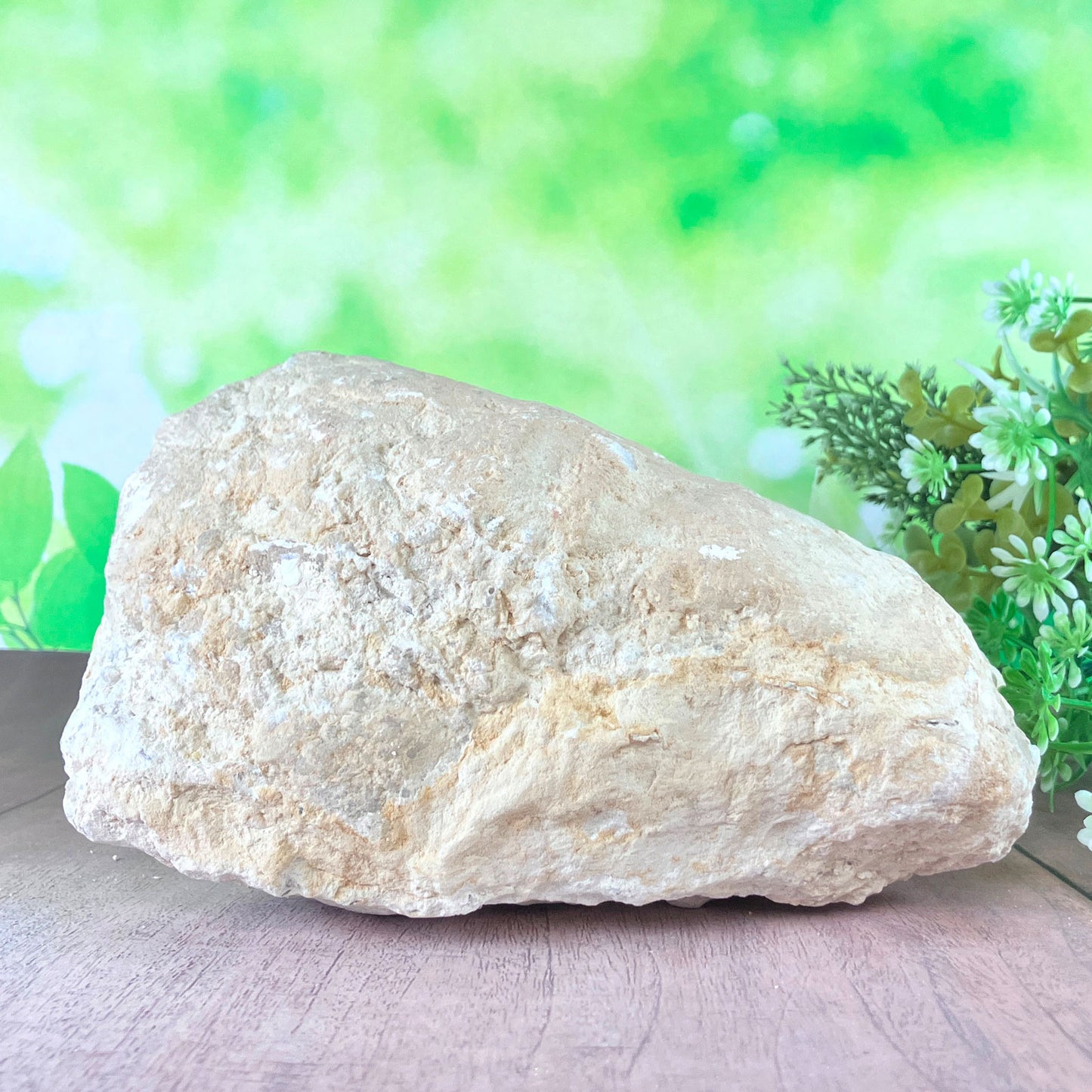 ホワイトアゲート （メノウ） 原石 ジオード2000g 現物販売【新商品】