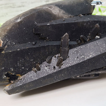 モリオン 黒水晶 原石1385g 現物販売【新商品】