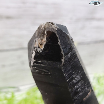 モリオン 黒水晶 原石910g 台付き 現物販売【新商品】