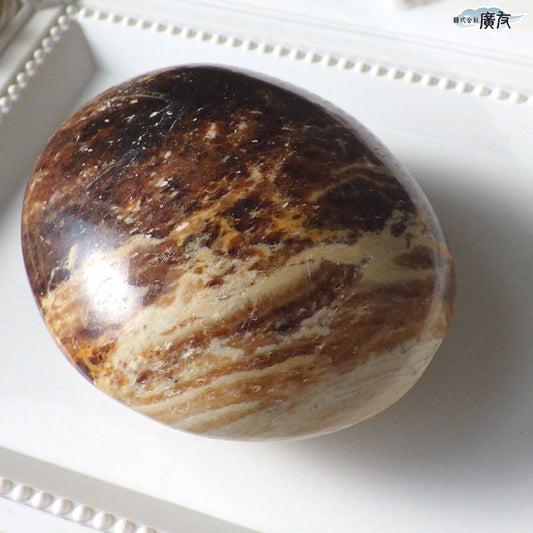 オパール108g 握り石 現品限り 白色巾着付き【新商品】