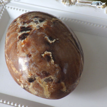オパール173g 握り石 現品限り 白色巾着付き