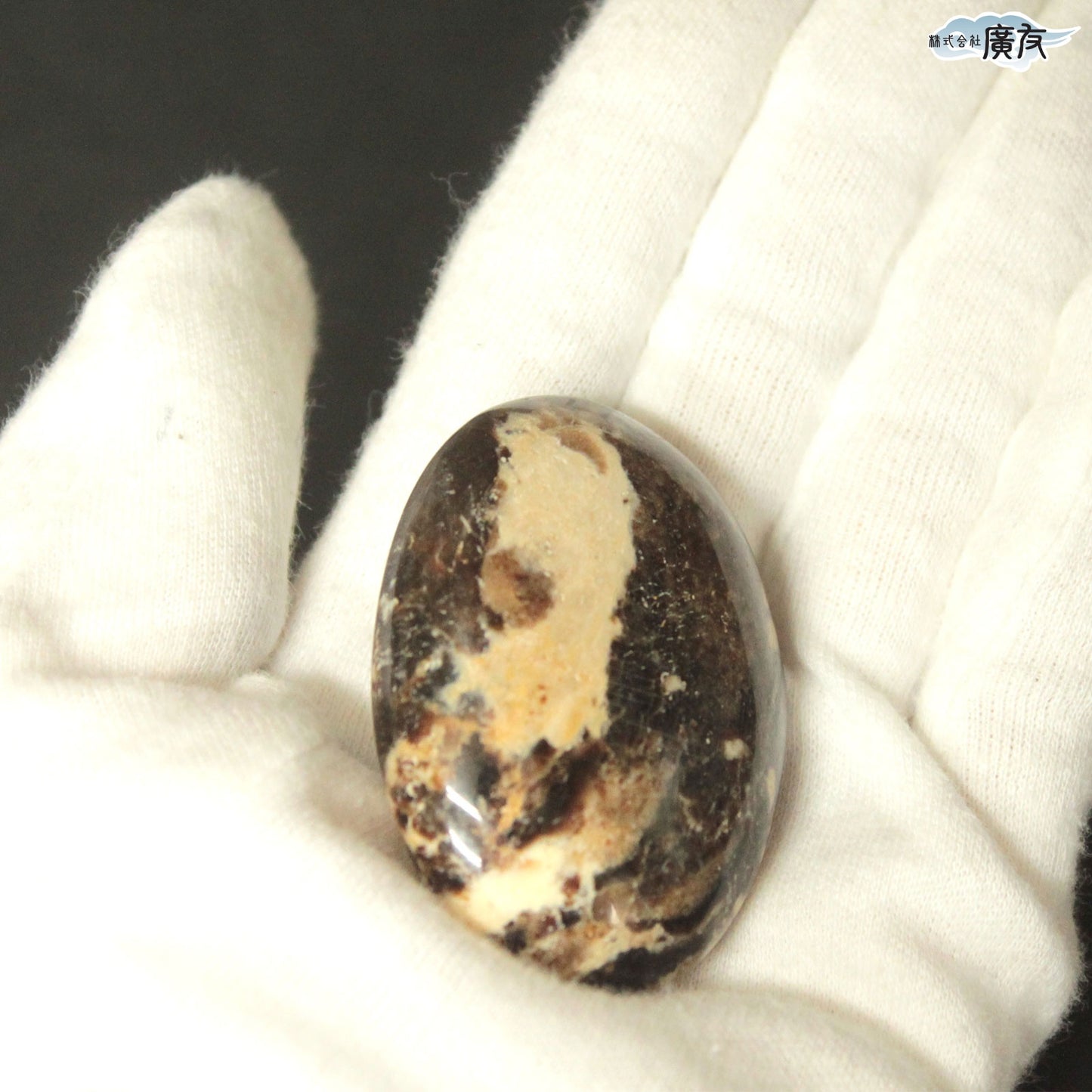 オパール42g 握り石 現品限り 白色巾着付き【新商品】