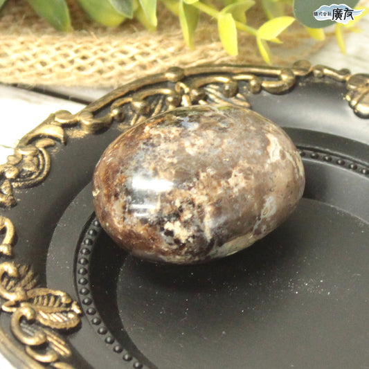 オパール61g 握り石 現品限り 白色巾着付き【新商品】