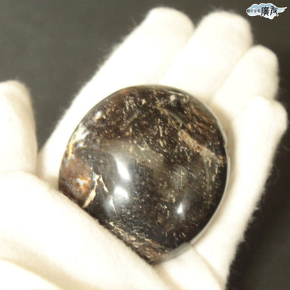 オパール88g 握り石 現品限り 白色巾着付き【新商品】