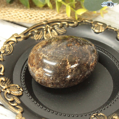 オパール97g 握り石 現品限り 白色巾着付き【新商品】