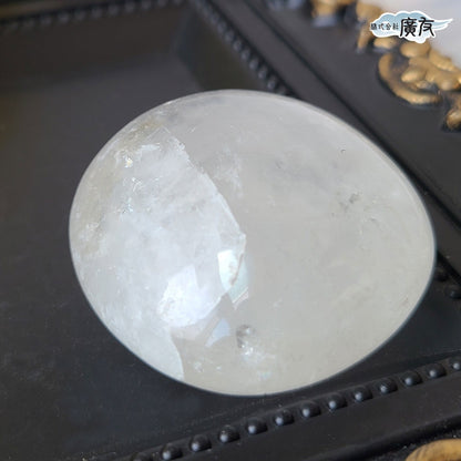 水晶握り石48g-3 現物販売 金色巾着付【新商品】