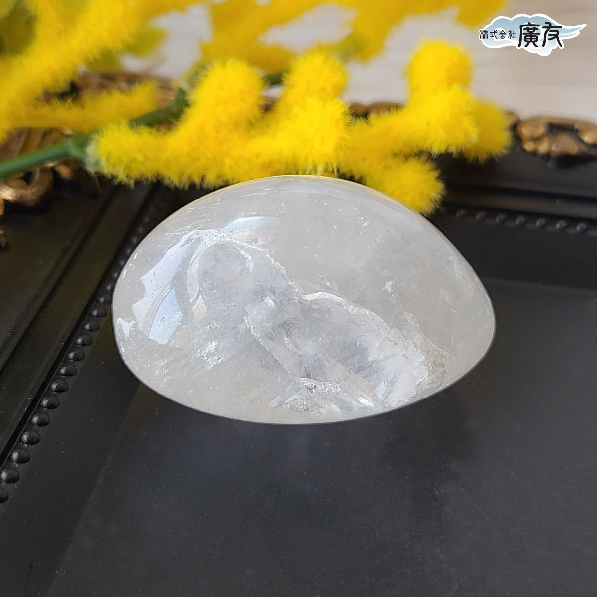 水晶握り石49g 現物販売 金色巾着付【新商品】