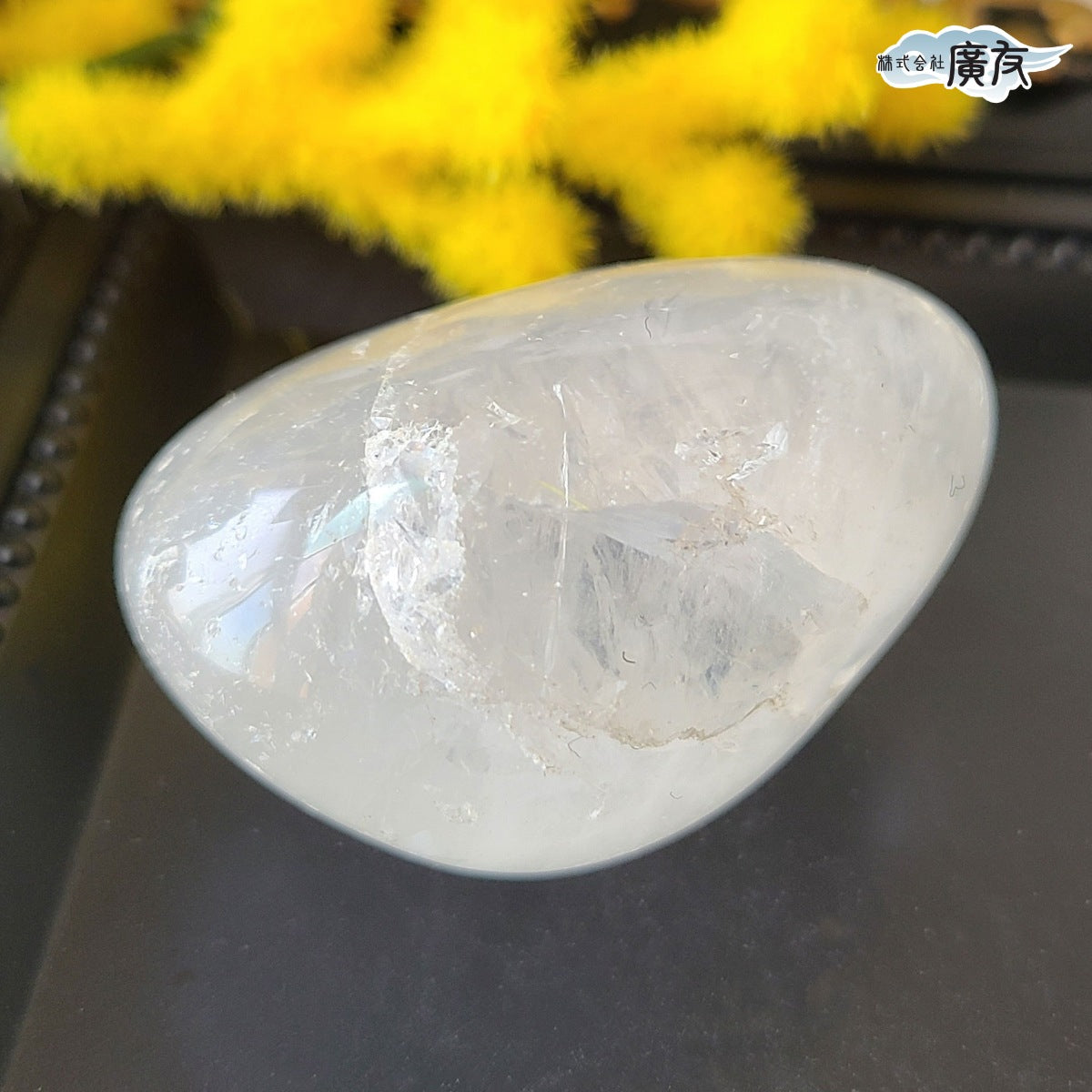 水晶握り石49g 現物販売 金色巾着付【新商品】