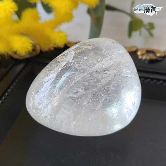 水晶握り石64g 現物販売 金色巾着付【新商品】