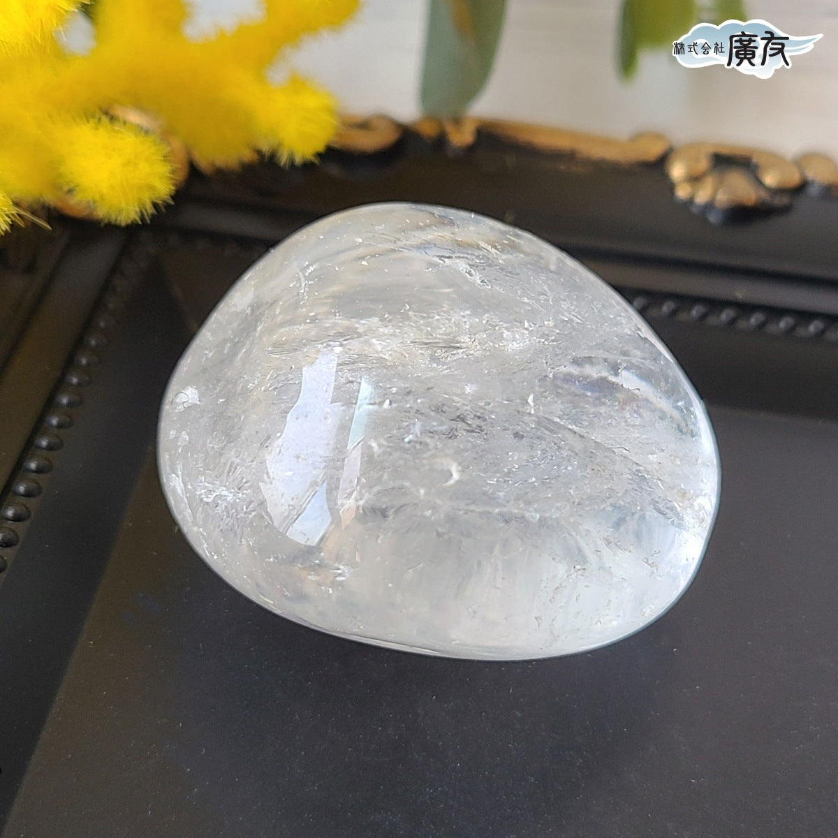 水晶握り石64g 現物販売 金色巾着付【新商品】
