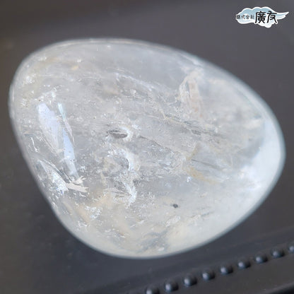 水晶握り石64g 現物販売 金色巾着付【新商品】