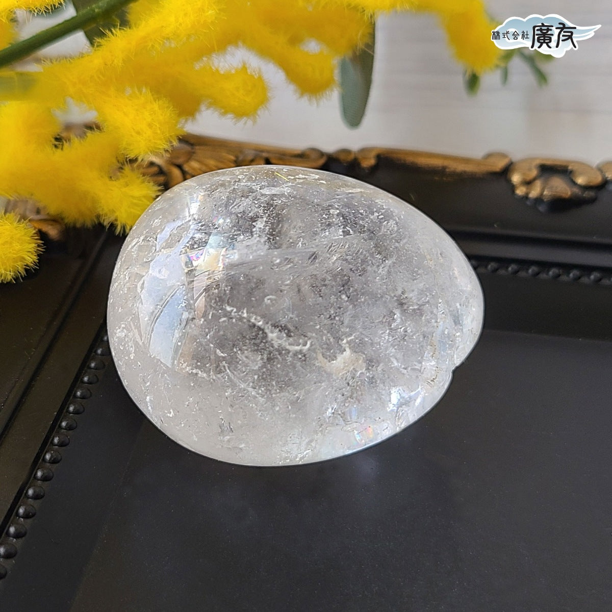 水晶握り石68g 現物販売 金色巾着付【新商品】