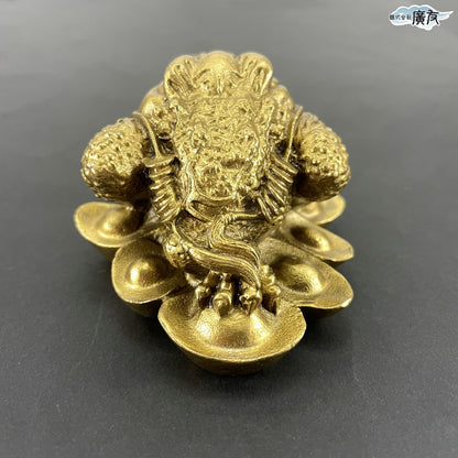 銅製「三脚蛙（中）」●招財進宝敷物付●古銭付き