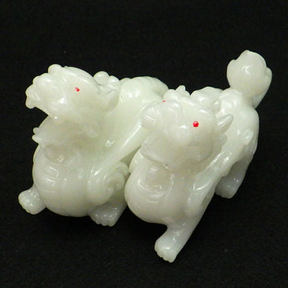 【少々難有のため特価】白瑠璃 雌雄貔貅 ヒキュウ 一対【訳アリ 返品・交換不可】