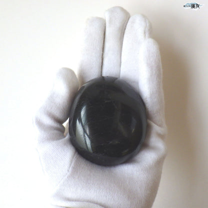 ブラックトルマリン183g 握り石 現品限り 白色巾着付き【新商品】